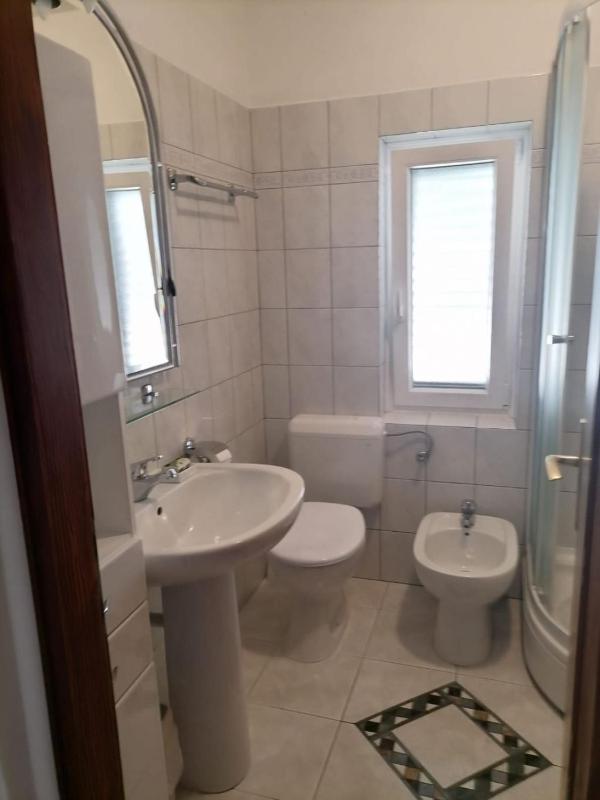 One-Bedroom Apartment image 2