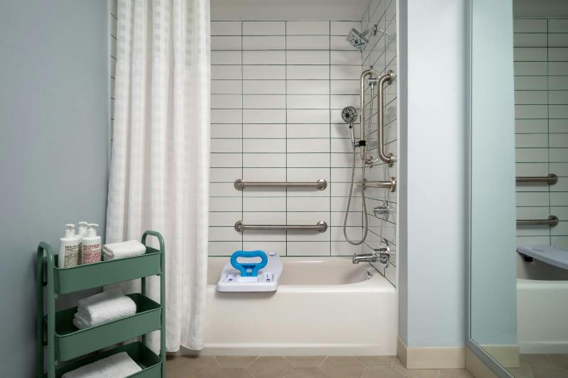 Deluxe Fireplace King image 3