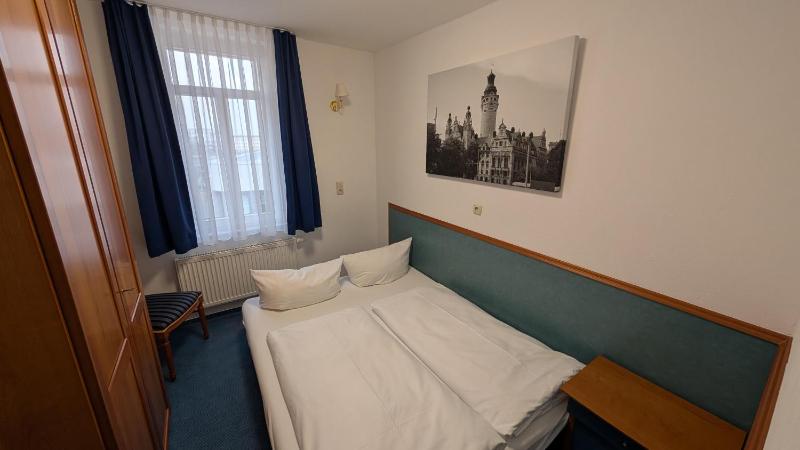 Quadruple Room image 3