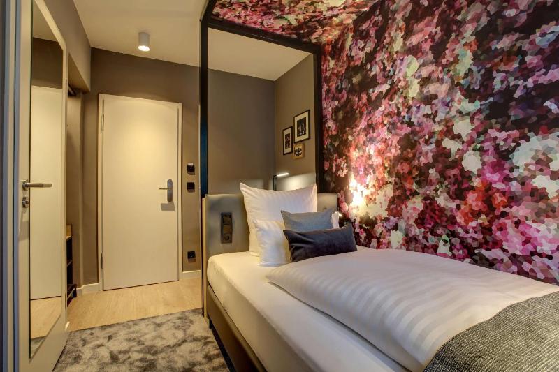 Comfort Single Room image 1