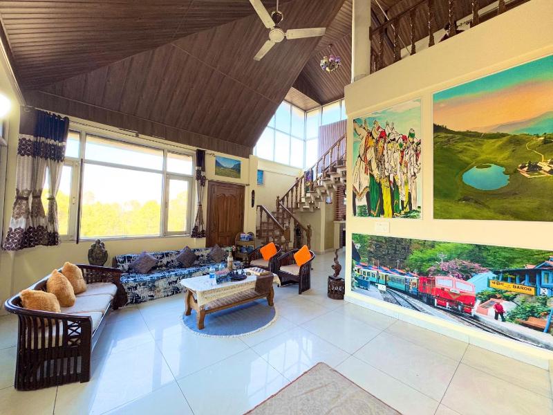 The Auriga 3BHK Fully Entair Villa in kasauli I Pvt Stay I Open Air Terrace I Kitchen Livingroom I Lawn Bonfire I Gaming Zone - image 2