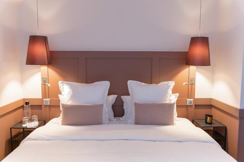 Comfort Triple Room image 1