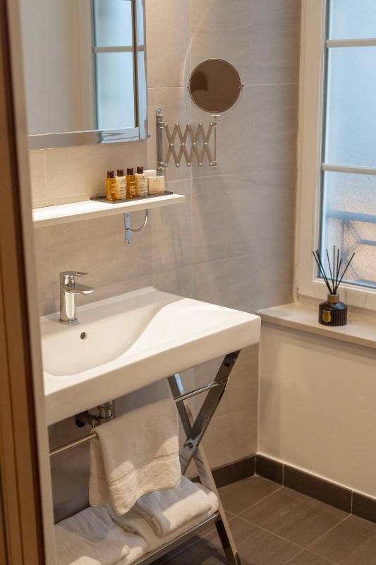 Comfort Double or Twin Room image 3