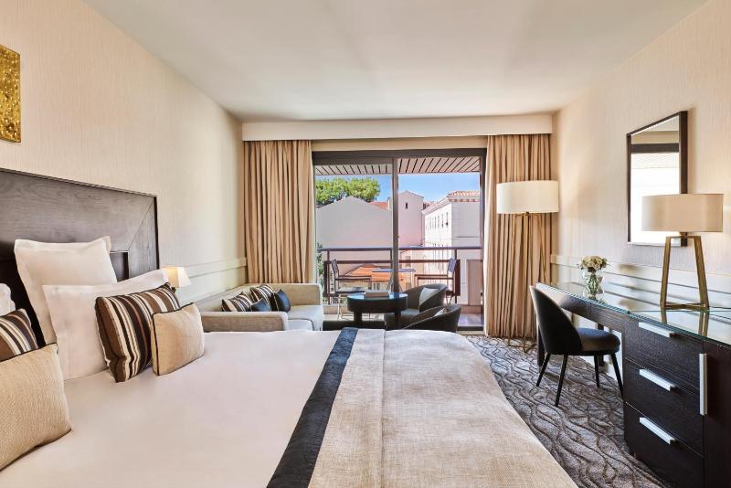 Junior Suite with Terrace image 3