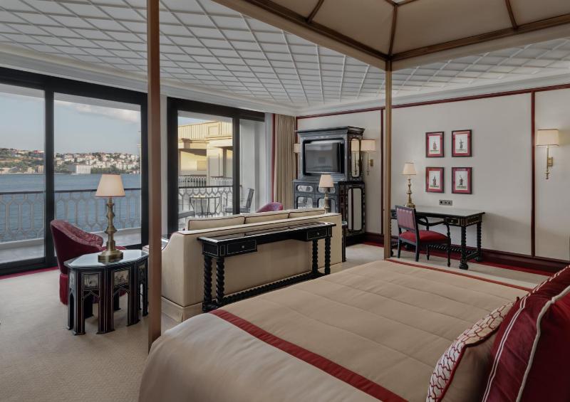 Deluxe Ciragan Bosphorus View King Room image 1