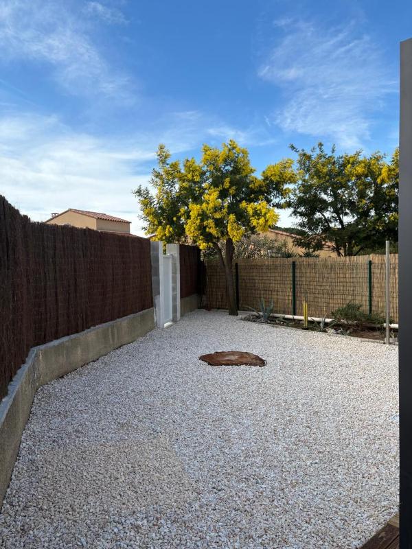 St Cyprien Belle maison renovee avec jardin 4 a 6 p - image 2