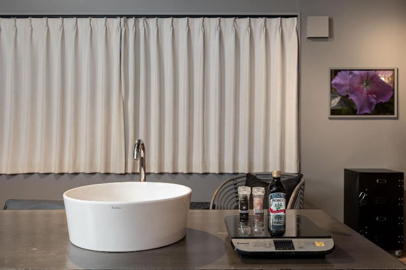 Bijou Suites Velvet - image 9