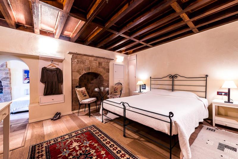 Mythos Junior Suite with Spa Tub image 1