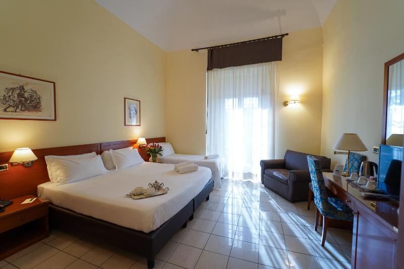 Triple Room image 3