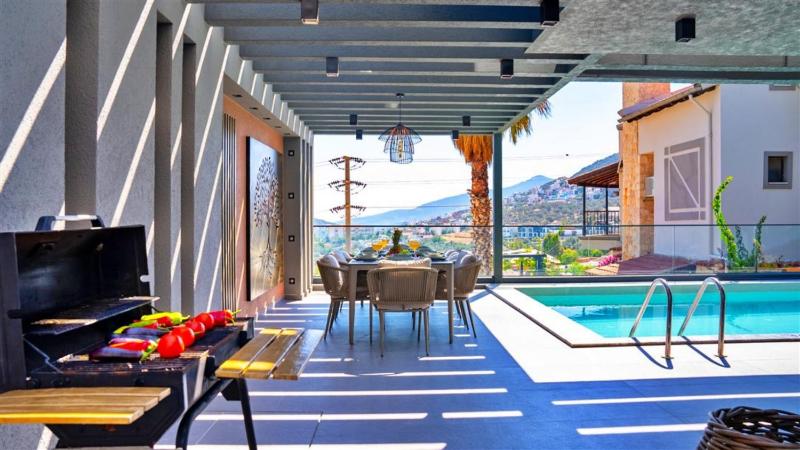 Kalkan 4 Bedroom Luxury Villa - image 3