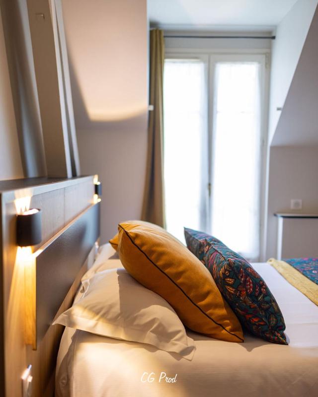 Superior Room with Valley View image 2