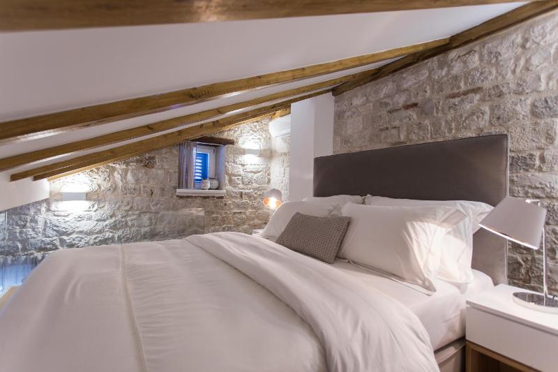 Superior Suite with Sea View image 2