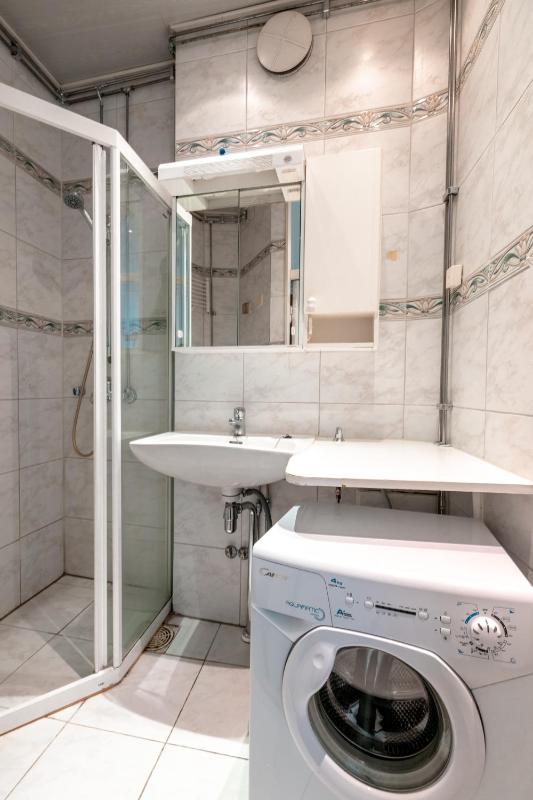 2ndhomes 2BR City Center Apartment with Balcony & Park view - image 9
