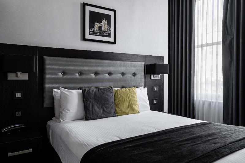 Double Room with Private Bathroom image 3