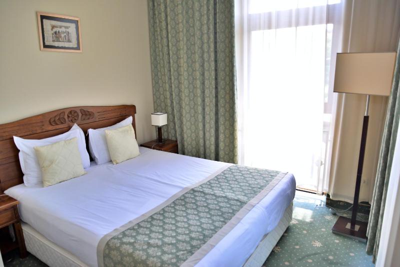 Double Room image 2