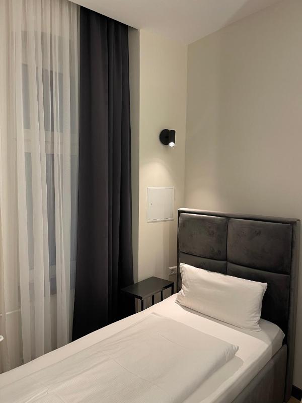 Motel Blue Messe - image 4