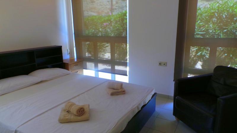 Apartment with Garden View image 3