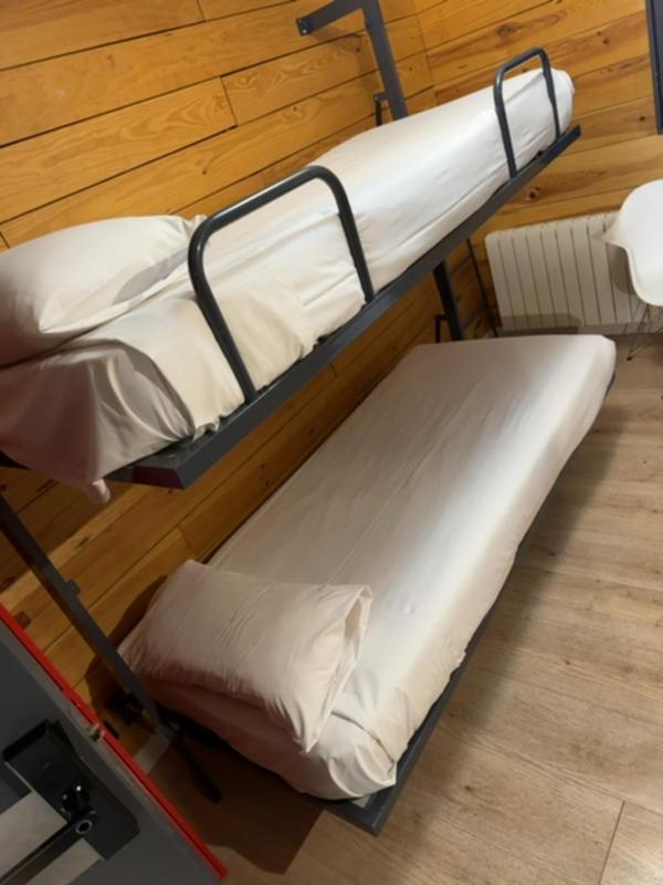 Quadruple Room with Private External Bathroom image 2