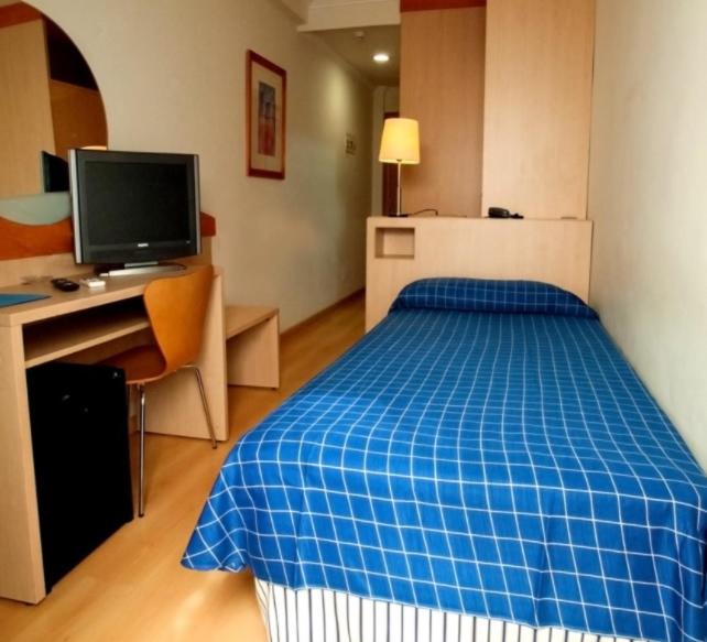 Single Room image 2