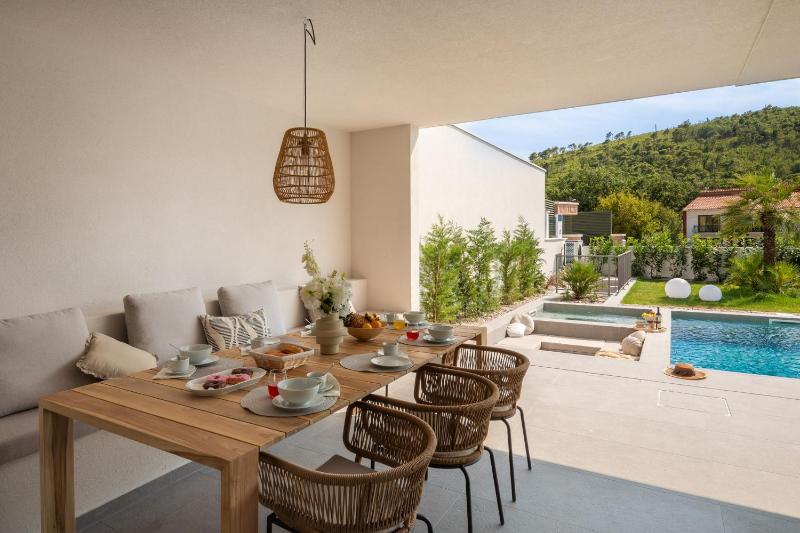 Villa ZaLú with Heated Pool - image 14
