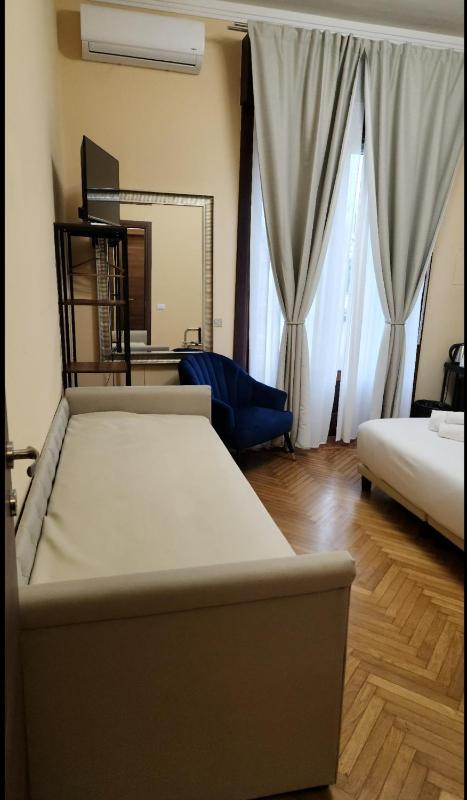 Triple Room image 3