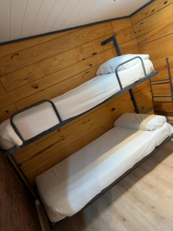 Family Room (6 Adults) image 4