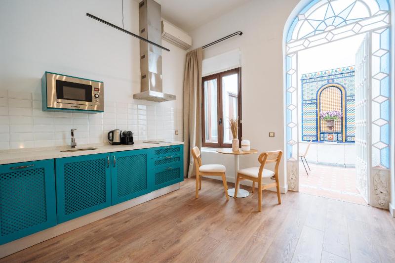 Apartment with Garden View image 3