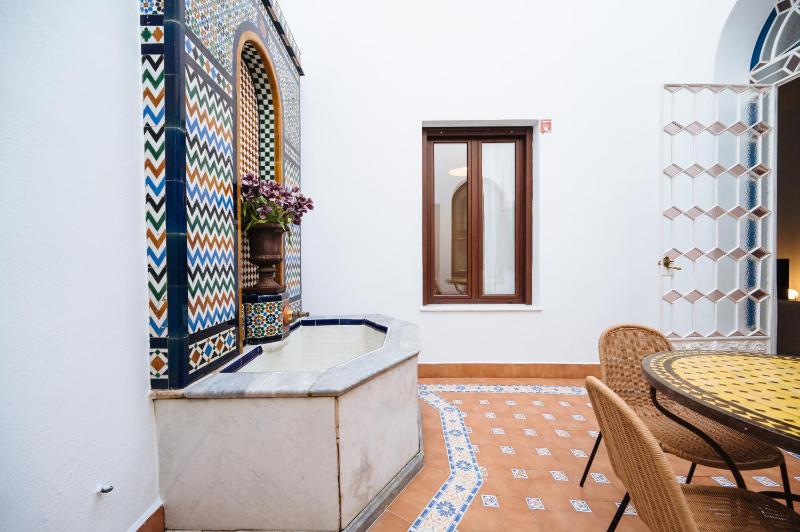 Apartment with Garden View image 4