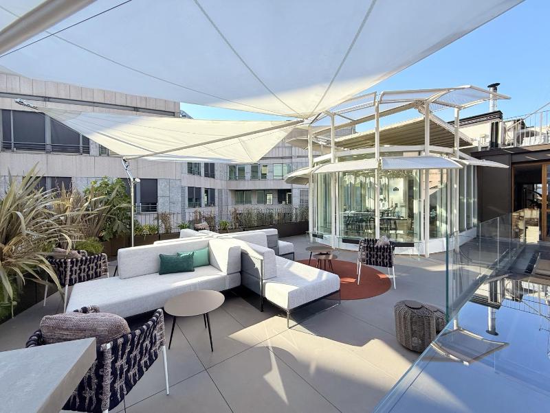 Family Suite with 2 Bedrooms image 1