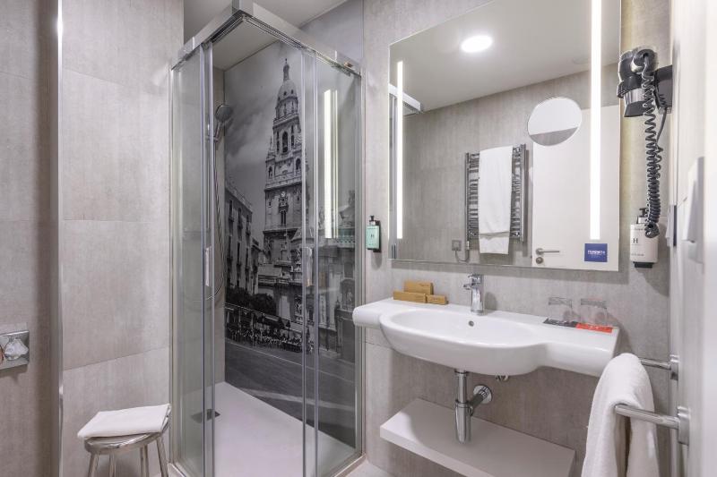 Superior Double or Twin Room image 3