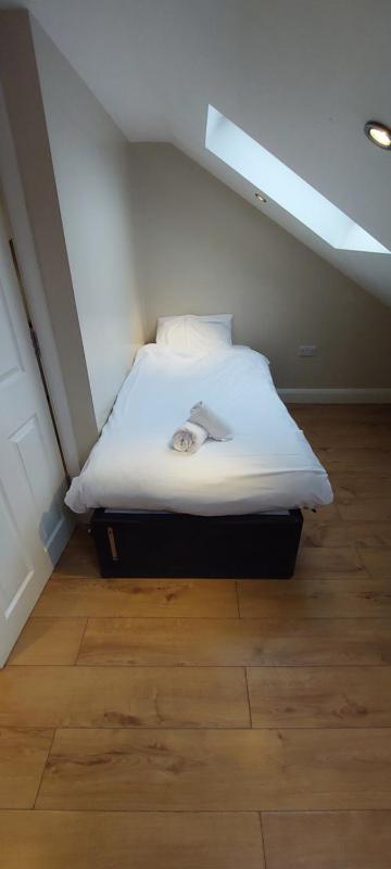 Standard Apartment image 3