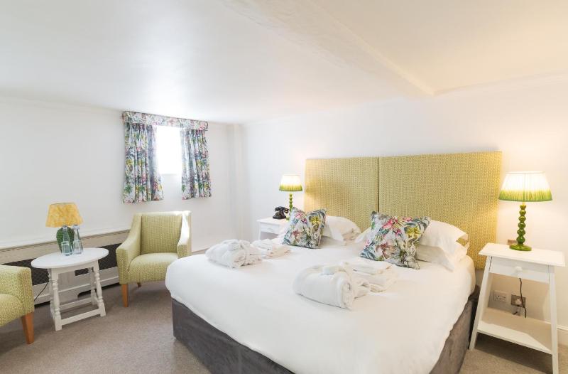 Superior Double or Twin Room image 1