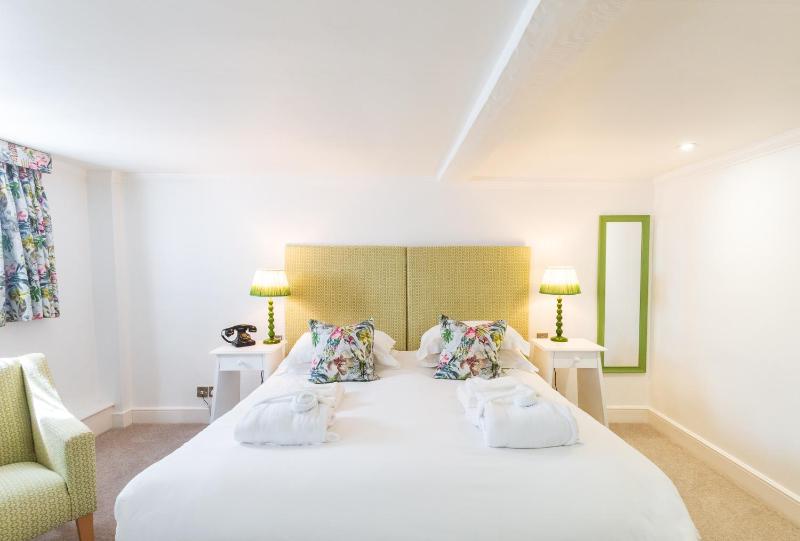 Superior Double or Twin Room image 3