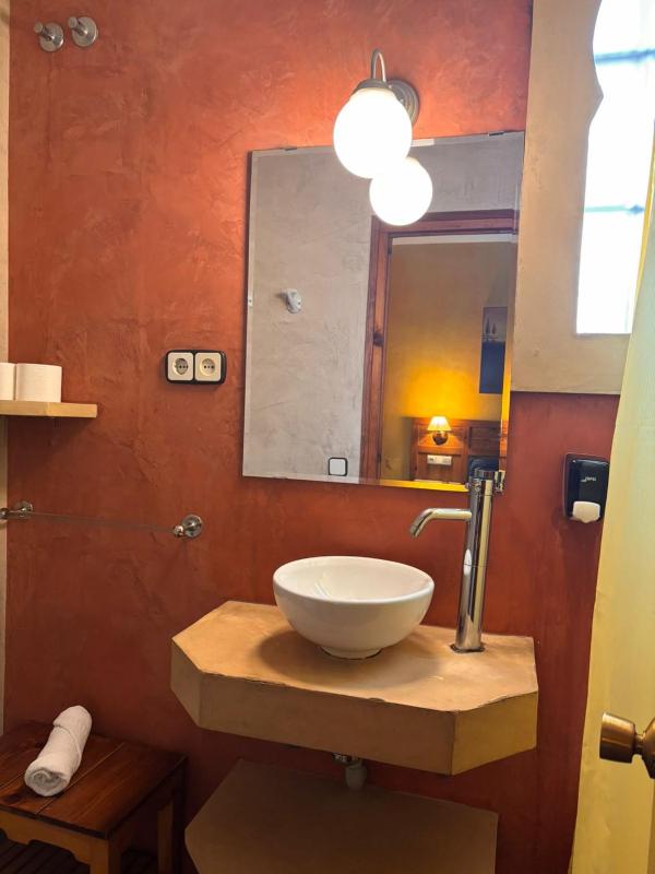 Double Room image 1