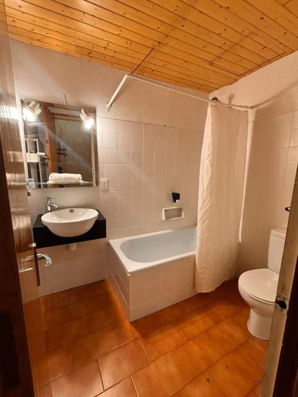 Quadruple Room (2 Adults + 2 Children) image 3