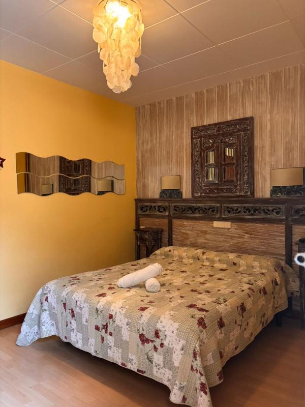 Double Room image 4
