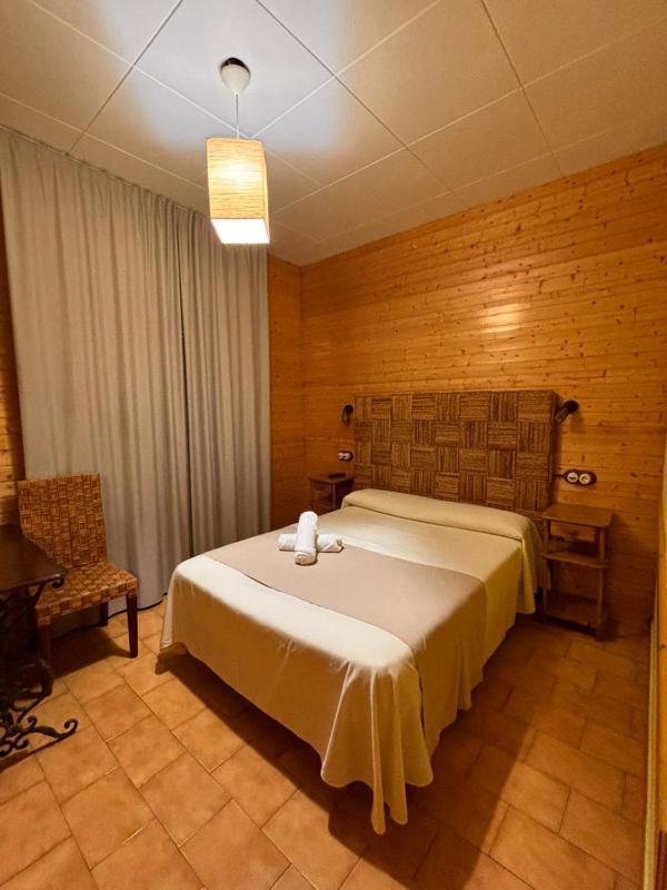 Double Room image 2