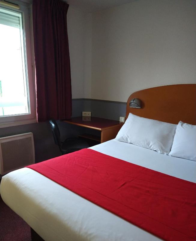 Double Room - Disability Access image 3