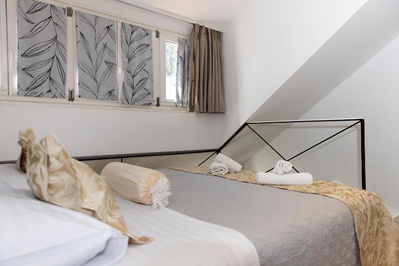 Rooms and apartments Paese - image 4