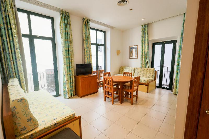 Standard Family Apartment image 1