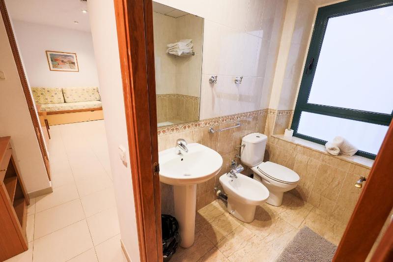 Apartamentos Royal - image 41