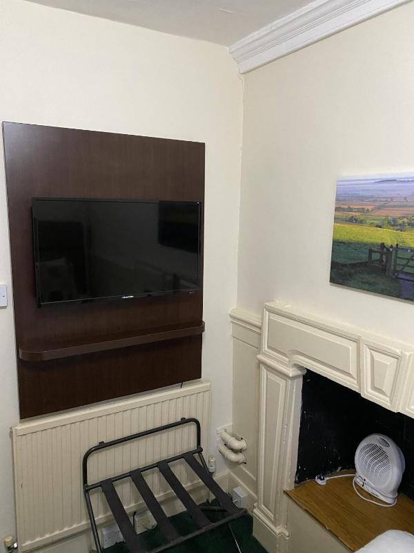 Standard Single Room image 3