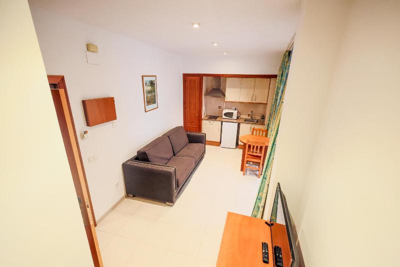 Apartamentos Royal - image 6