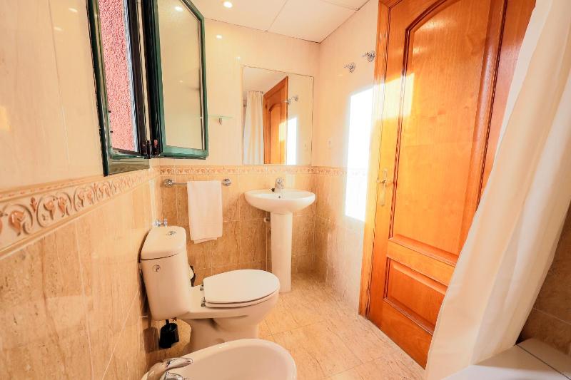 Apartamentos Royal - image 49