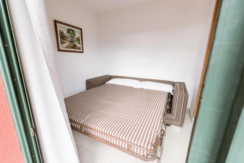 Apartamentos Royal - image 44