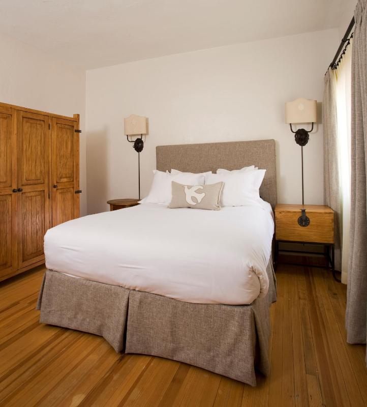 Double Room image 1