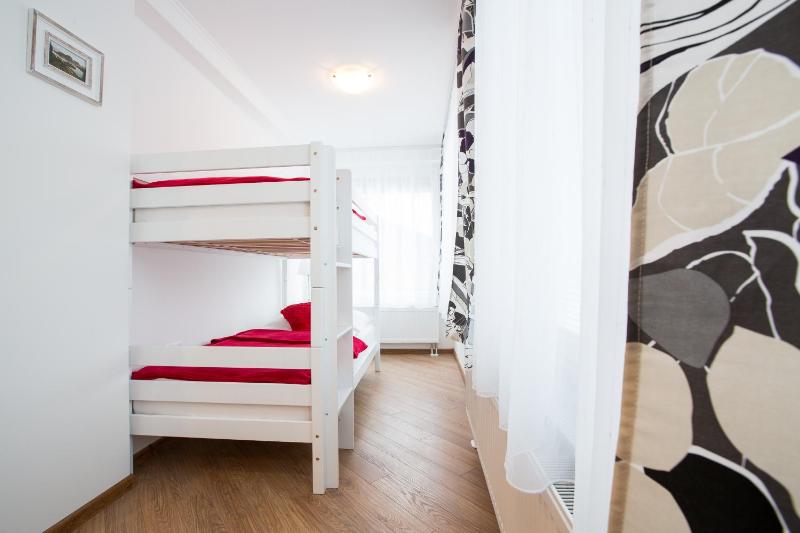 One-Bedroom Apartment image 4