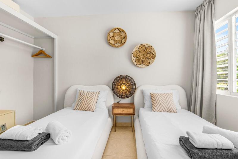 Bliss Sunset Apartment - image 23