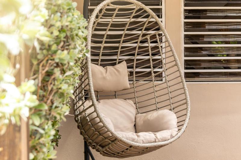 Bliss Sunset Apartment - image 14