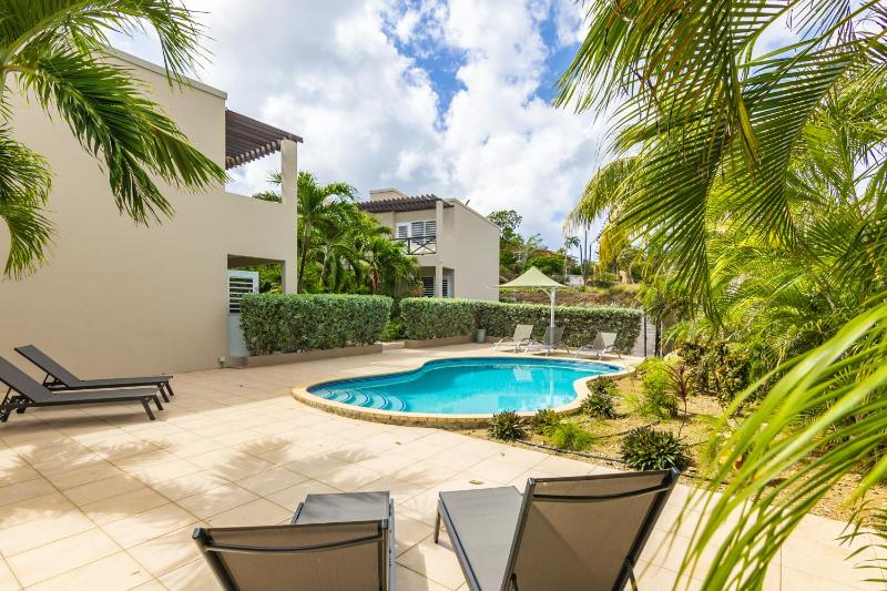Bliss Sunset Apartment - image 40